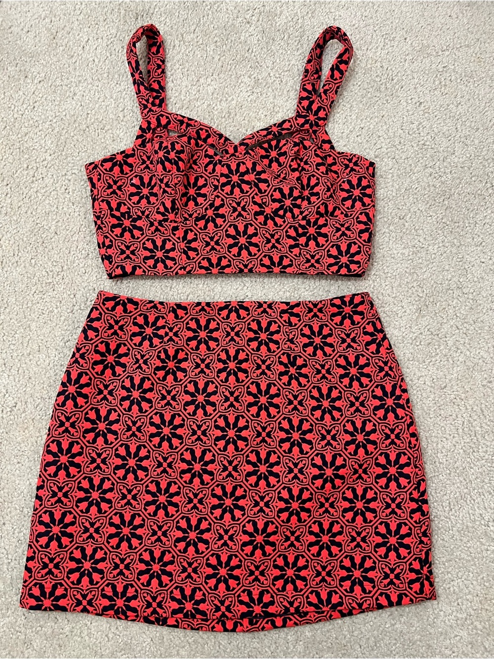 Forever 21 Two Piece Tank Top & Skirt Set Size Medium